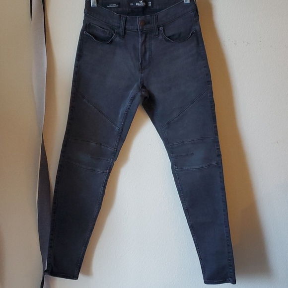 Men Hollister Black Skinny Jeans - Picture 4 of 5